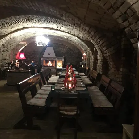 Brankova Kuca 公寓 *